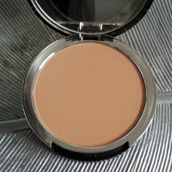 Kat Von D foundation - Picture 4 of 4